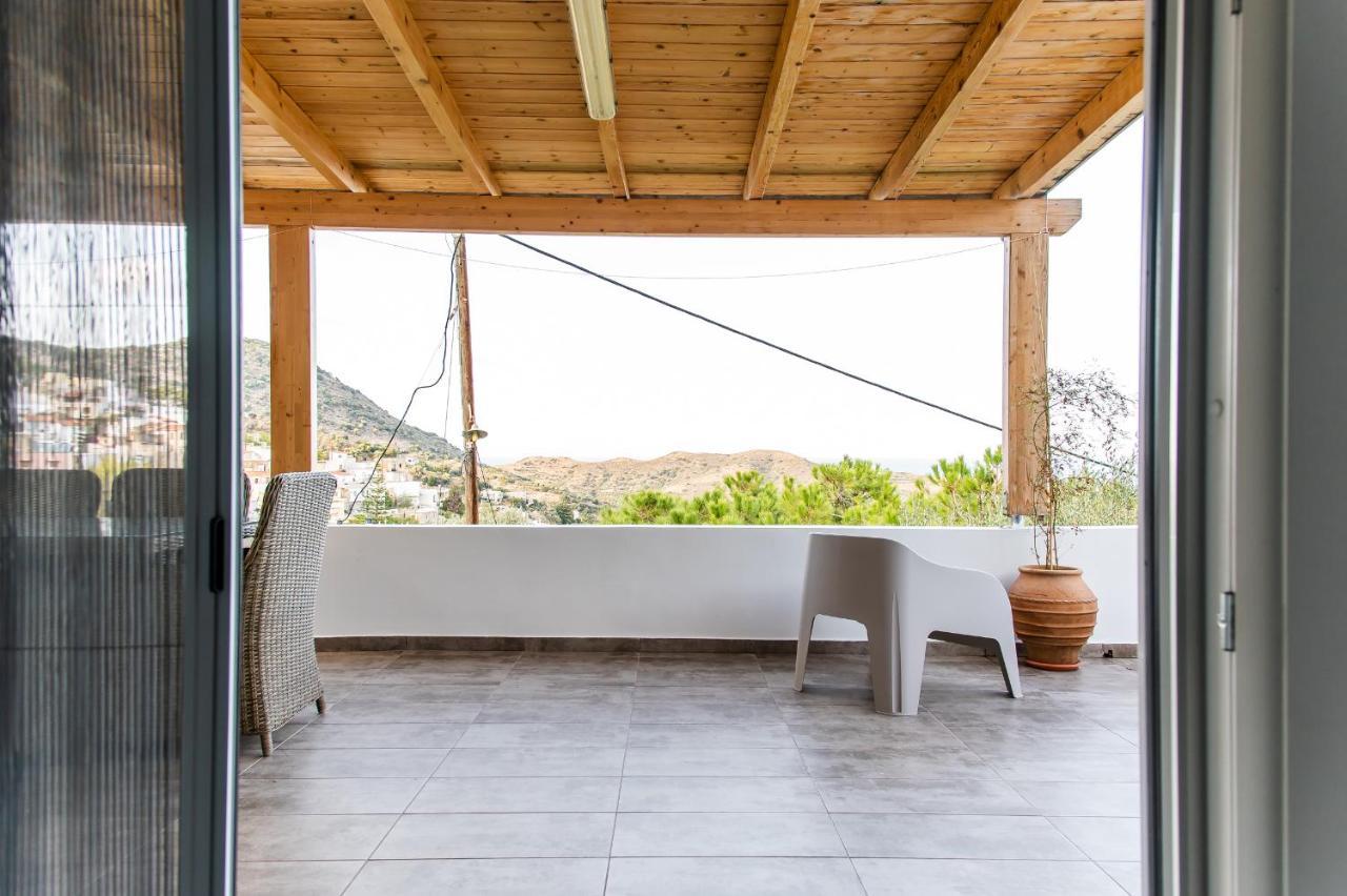 Chic & Spacious House In Rodia Heraklion 外观 照片