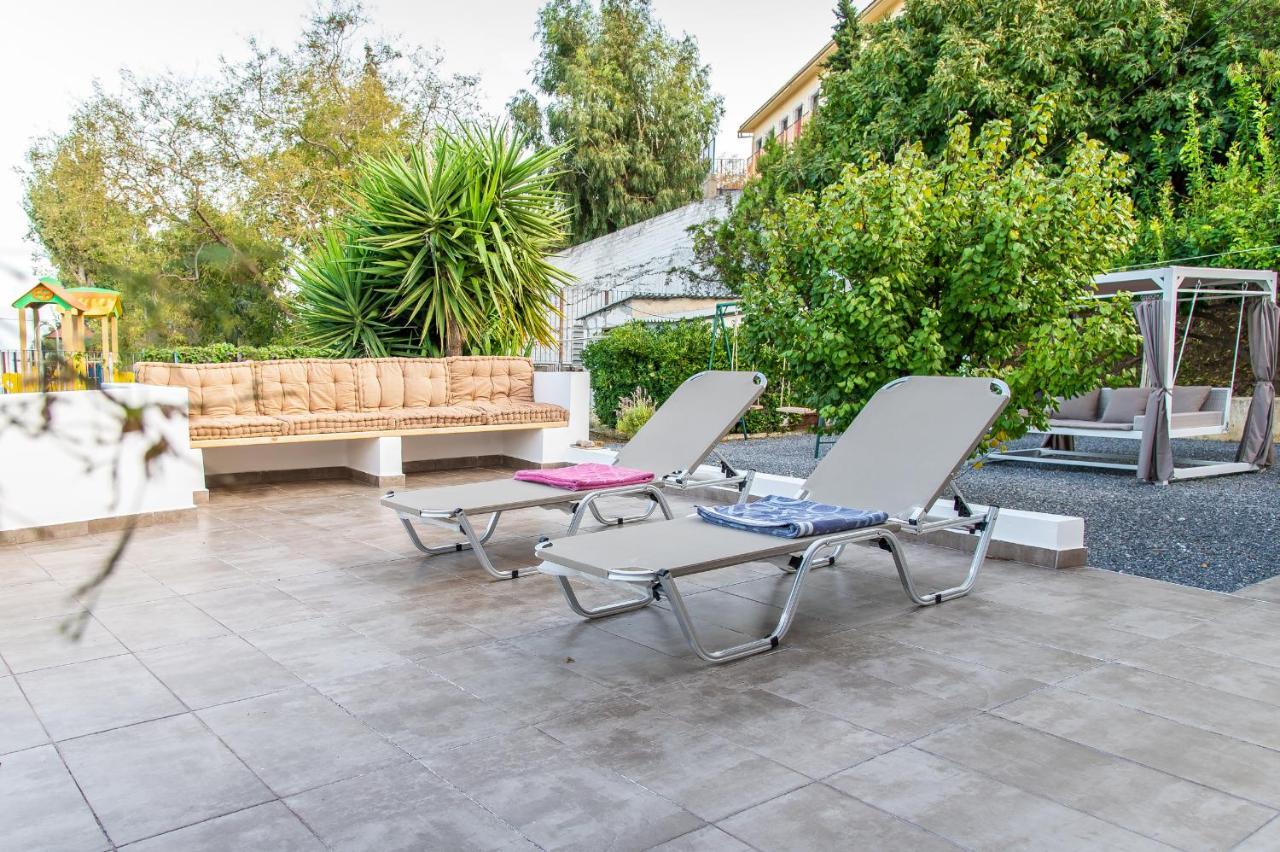 Chic & Spacious House In Rodia Heraklion 外观 照片