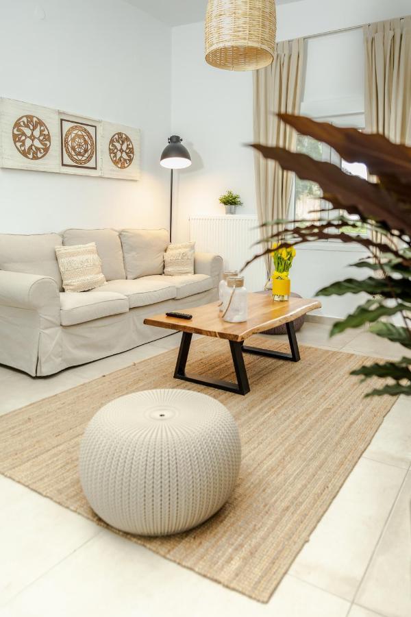 Chic & Spacious House In Rodia Heraklion 外观 照片
